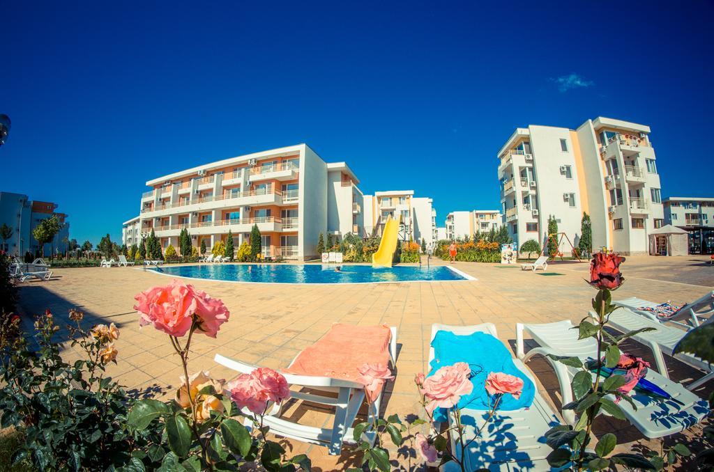 Waterpark Fort Apartments Slantschew brjag Exterior foto
